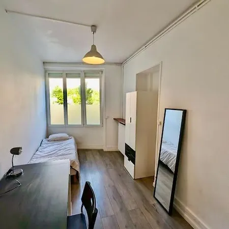 Lit Double - Calme & Equipe - 5min Hypercentre Appartement Grenoble